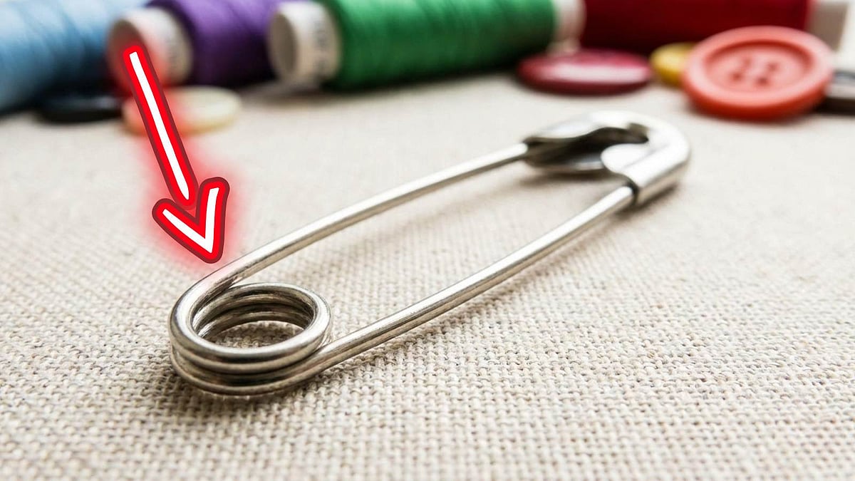 சேஃப்டி பின்னில் இருக்கும் ஓட்டை எதற்காகத் தெரியுமா? இத்தனை நாள் இது தெரியாம போச்சே!