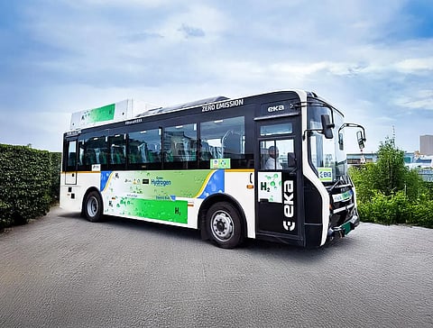 hydrogen-powered passenger bus