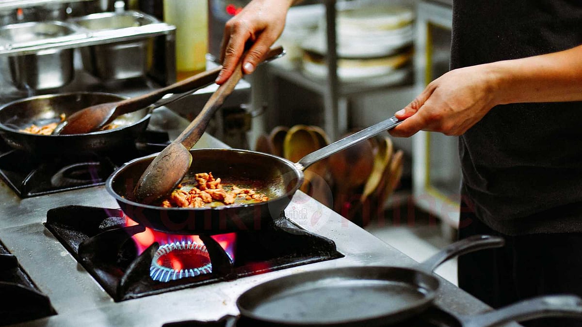 ஸ்மார்ட் கிச்சன் டிப்ஸ்: சமையலில் அசத்த 15 சூப்பர் வழிகள்!