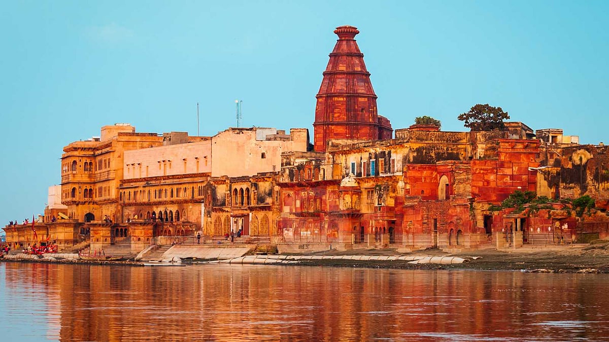 நதியின் பிடியில் ஒரு நகரம்! கங்கைக்குள் மூழ்கும் துலியனின் கண்ணீர் வரலாறு!