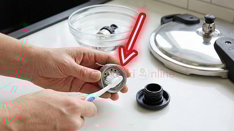 Cooker Cleaning Tips