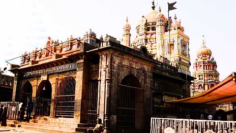 jejuri-hill-fort-temple-