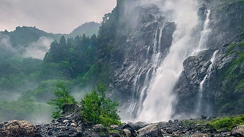 dirang falls