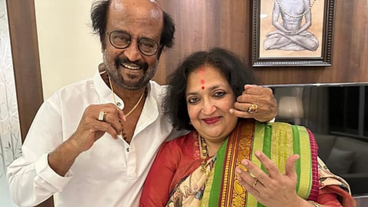 ரஜினி அரசியலுக்கு வராதது தமிழ்நாட்டிற்கு மிகப்பெரிய இழப்பு! சிங்கப்பூர் லீ குவாங் உடன் ஒப்பிட்ட லதா!