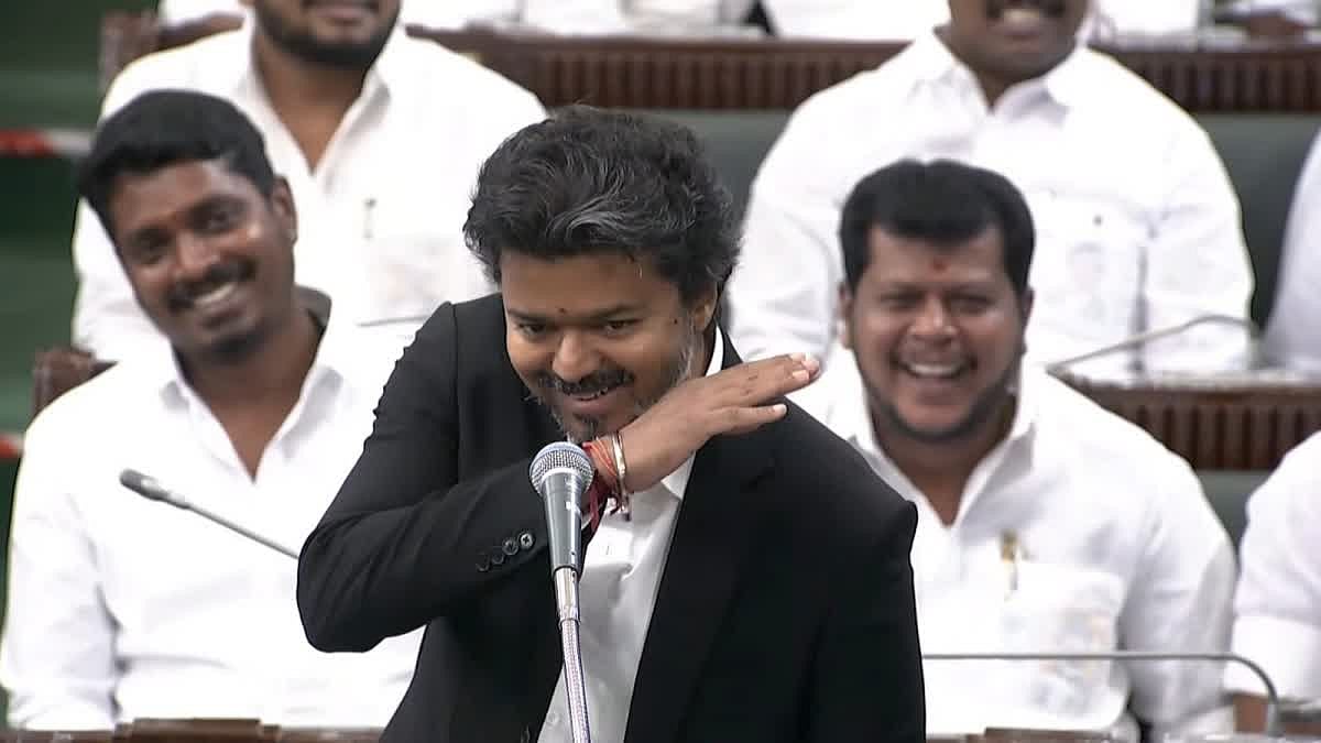 எங்களுக்கும் நக்கல் நையாண்டி தெரியும்... சட்டசபையை சிரிக்க வைத்த முதலமைச்சரின் குட்டிக்கதை..!!