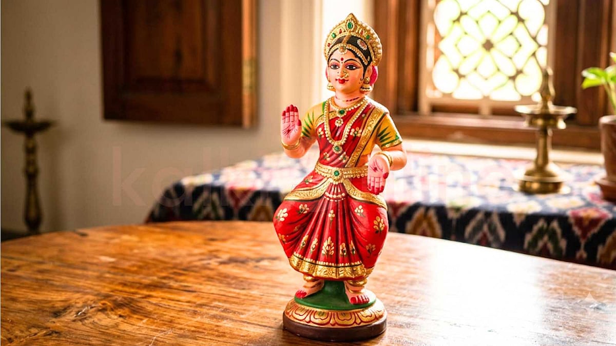 தஞ்சாவூர் தலையாட்டி பொம்மை: கீழே விழாமல் நிமிர்ந்து நிற்கும் அறிவியலும் வரலாறும்!