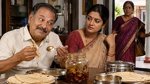 சிறுகதை | Father in law eating chapati with pickle and mother in law and daughter in law watch him.
