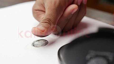 விரல் ரேகை - Identical Twins Fingerprints,