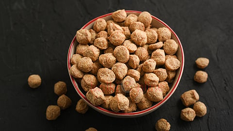 Fake soya chunks போலி மீல்மேக்கர்