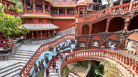குகைக் கோவில் - Pokhara Cave Temple