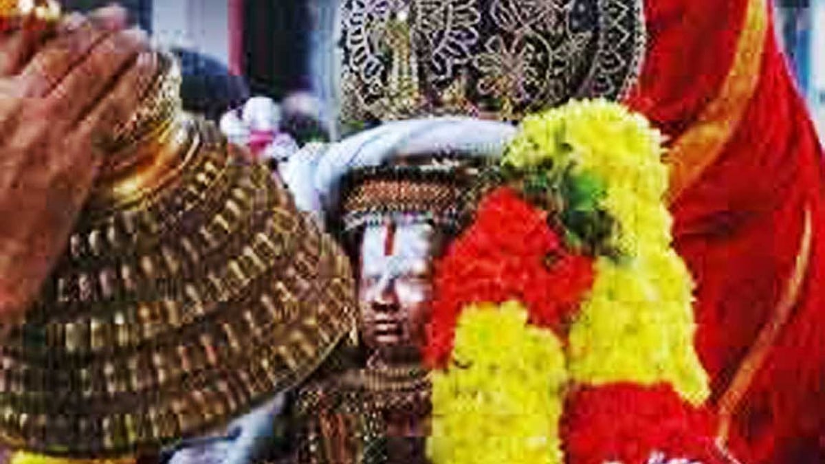 Background Satri Do you know the glory of Sri Satari?