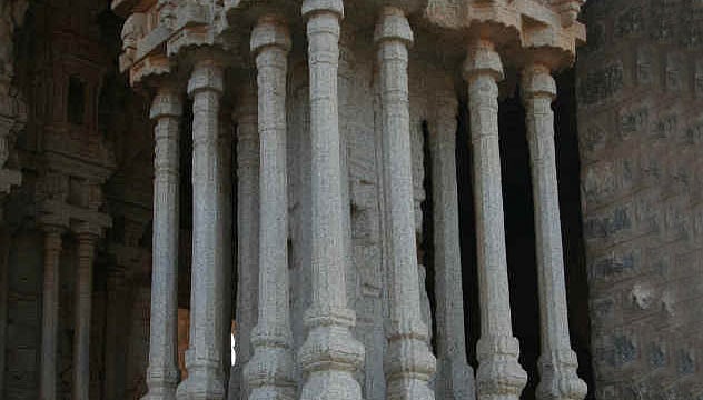 பார்ப்போரை வியக்க வைக்கும் கோயில் இசைத் தூண்கள்! The temple music ...