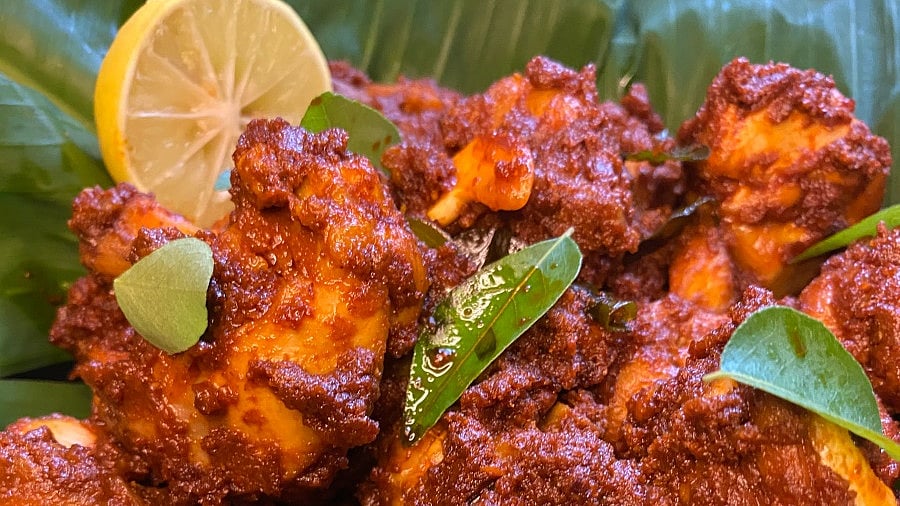 ಚಿಕನ್ ಘೀರೋಸ್ಟ್- Chicken ghee roast Recipe in Kannada
