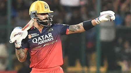 IPL 2025: CSK ಅಭಿಮಾನಿಗಳ lollipop ಗೆ ತಿರುಗೇಟು; ಚಿನ್ನಸ್ವಾಮಿಯಲ್ಲಿ RCB ...