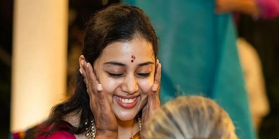 ಗಾಯಕಿ ಶಿವಶ್ರೀ ಸ್ಕಂದ ಪ್ರಸಾದ್ ಹಾಡಿರುವ 'ಪೂಜಿಸಲೆಂದೇ ಹೂಗಳ ತಂದೆ' ಹಾಡಿಗೆ ಪ್ರಧಾನಿ  ಮೋದಿ ಮೆಚ್ಚುಗೆ