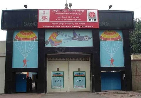 Tejas Aircraft Pilot Parachutes Will Be Made In Kanpur