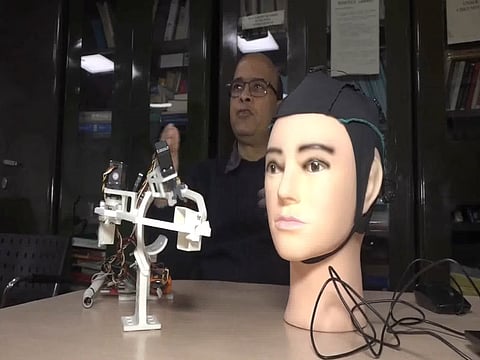 IIT Kanpur Students Developed An Incredible Device For Brain Stroke Patients