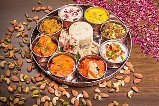 5 Places to Enjoy Navratri Thalis in Kanpur