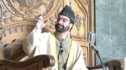 Kashmir resolution possible only through dialogue: Mirwaiz