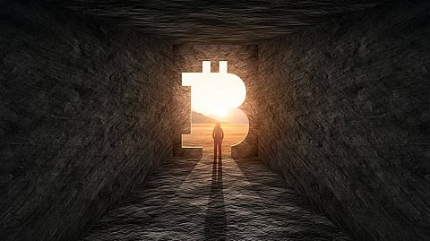 العملات المشفرة: رحلة من الخوف إلى النمو الشخصي