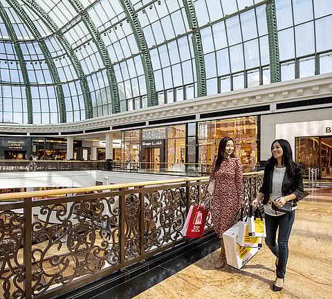 "مول الإمارات"في عامه العشرين: أيقونة التسوق 