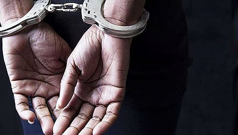 إحباط تهريب 5 كيلوغرامات من الماريجوانا في مطار زايد الدولي