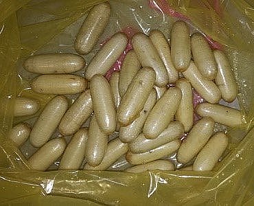 إحباط تهريب كوكايين بـ 5 ملايين درهم في مطار زايد الدولي