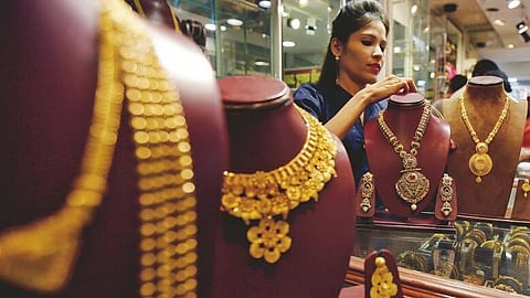الذهب في الإمارات: عيد الأضحى يشهد انتعاشاً في المبيعات وتفضيلاً للهدايا الاقتصادية