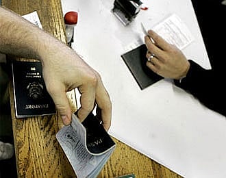 20 ألف بلاغ فقدان في الإمارات 2024..  أبرزها بطاقات الهوية وجوازات السفر