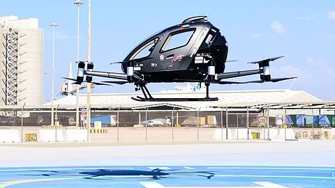  أبوظبي تستعرض مستقبل النقل: أول رحلة تجريبية لطائرة كهربائية ذاتية القيادة 