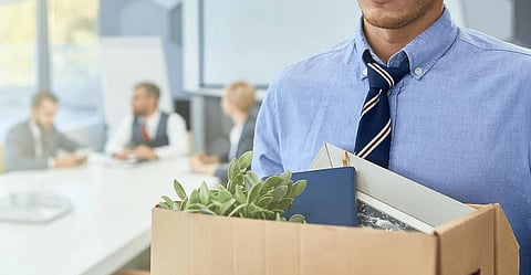 
تأخير زيادة الرواتب يربك استقرار الوظائف في الإمارات