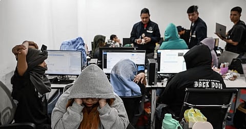 "أمنك في وعيك": شرطة عجمان تتصدي للإعلانات المزيفة والاحتيال الإلكتروني