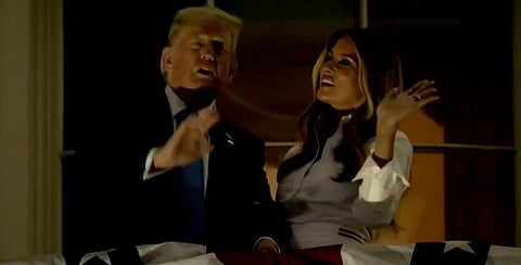 ترامب يوقع قانون الضرائب وسط جدل واسع