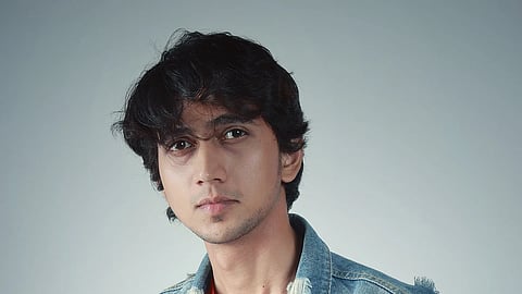 الصورة والفيديو: مقدمة من إنعام الحق