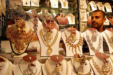 ارتفاع طفيف في أسعار الذهب بدبي اليوم