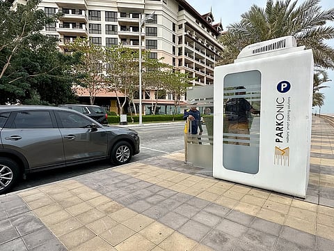 توسع نظام المواقف الذكية لـ"مولين" جديدين بأبوظبي