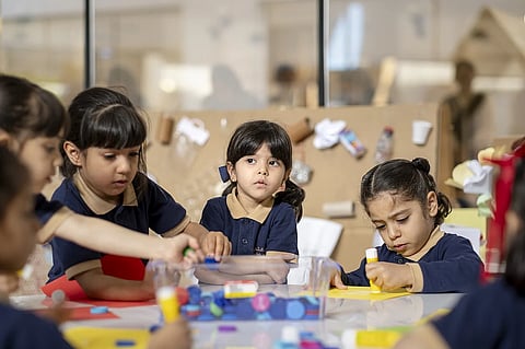 الشارقة تطلق شرارة الابتكار: 500 ألف درهم جائزة لشركات التكنولوجيا الناشئة لدعم المدارس