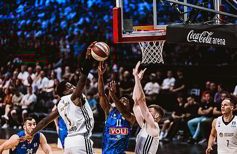 تتميز بطولة اليوروليغ ببعض الأندية الأكثر نجاحا وشهرة في هذه الرياضة.