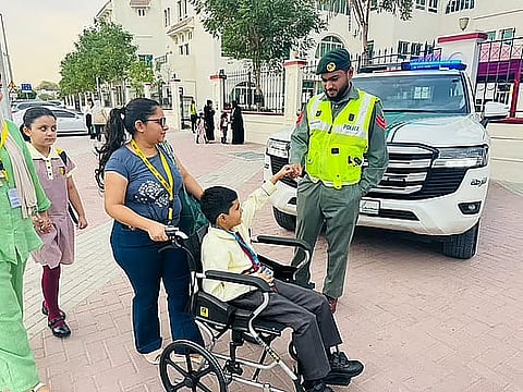 التصنيف والعزلة: تحديات تواجه الطلاب من أصحاب الهمم في الإمارات 