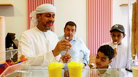 من غزة إلى عجمان.. "بوظة كاظم" تعود للحياة