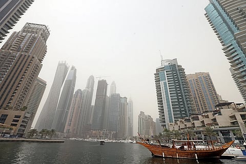 شكلت دبي لجنة جديدة لضبط وتيرة المشاريع العقارية وتحقيق الاستقرار والتوازن بين العرض والطلب.