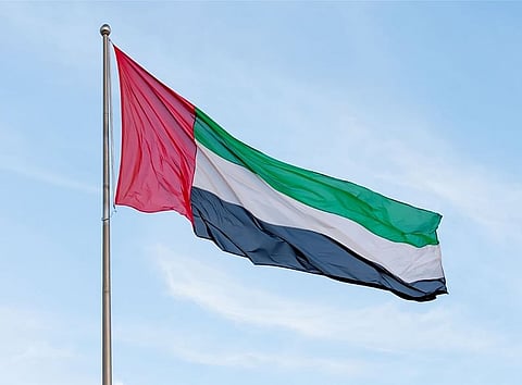 الإمارات تراقب عن كثب التوترات بين باكستان وأفغانستان وتدعو إلى خفض التصعيد