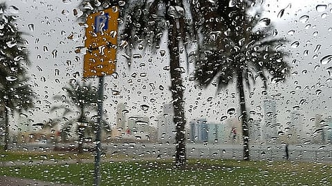 توقعات بهطول أمطار على بعض مناطق الإمارات الثلاثاء المقبل