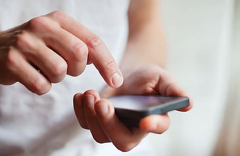  100 مستخدم في الإمارات يبلغون عن مشاكل في التطبيقات