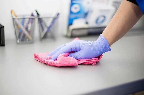 السعودية تنتصر لحقوق العمالة المنزلية: لا رسوم على الاستقدام والتصاريح