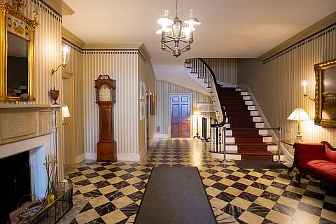 من شقة صغيرة إلى قصر تاريخي: تحديات انتقال زهران ممداني إلى مقر عمدة نيويورك