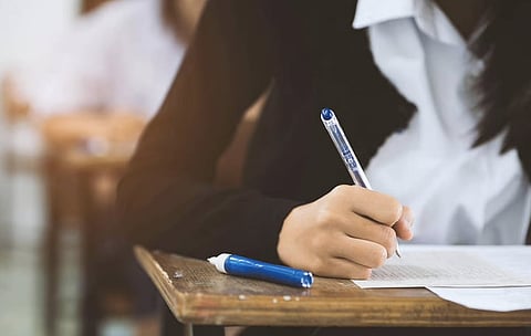 الإمارات تطلق الاستعدادات النهائية لاختبارات الفصل الأول