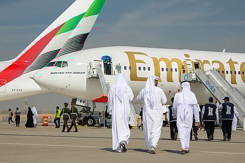 طيران الإمارات تستثمر 12 مليار دولار في مطار آل مكتوم الجديد