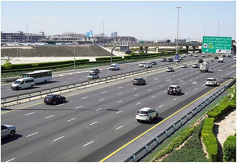 رادارات"الهدوء" بدبي: غرامة 2000 درهم للمركبات الصاخبة 