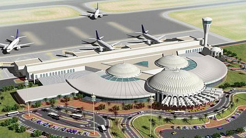 مطار الشارقة يحذر من تأخير وإلغاء رحلات بسبب الضباب الكثيف